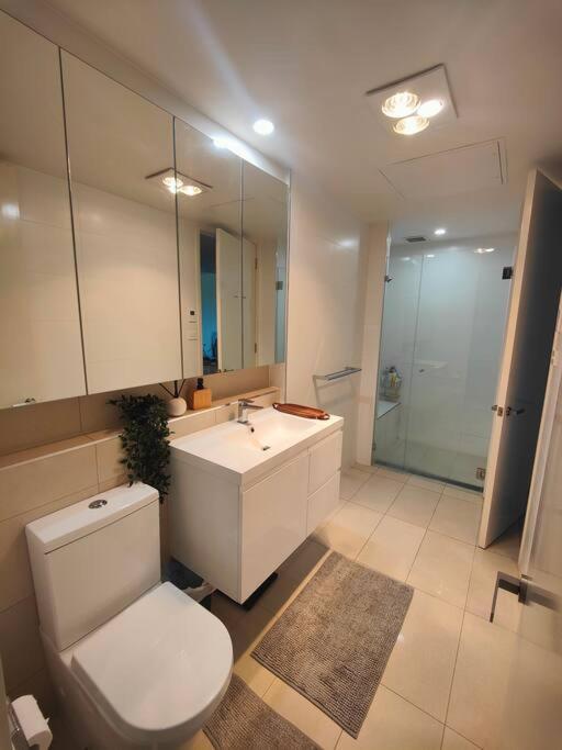 Lakeside Apartment, Walking Distance To Foreshore Kingston Luaran gambar