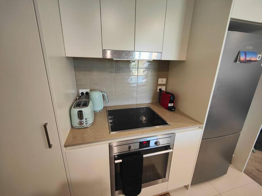 Lakeside Apartment, Walking Distance To Foreshore Kingston Luaran gambar