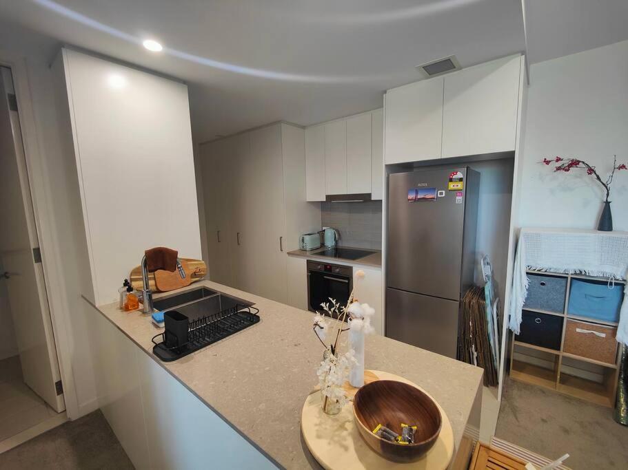 Lakeside Apartment, Walking Distance To Foreshore Kingston Luaran gambar
