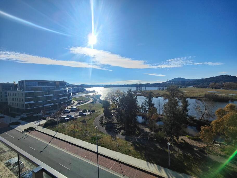 Lakeside Apartment, Walking Distance To Foreshore Kingston Luaran gambar